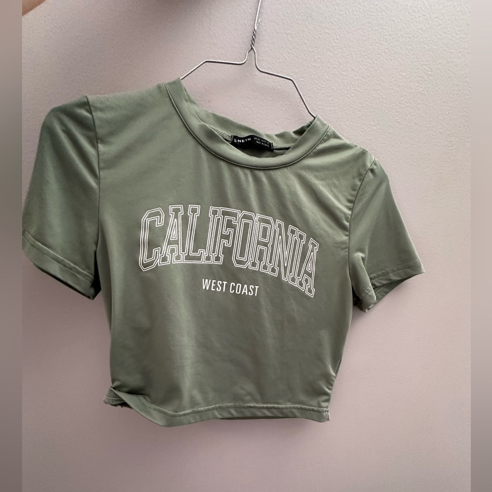 Crop top